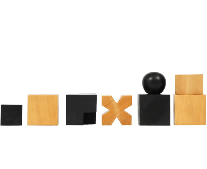 1924 Bauhaus Repro Geometrical Abstract Chessmen In Ebonised Boxwood With Chess Board