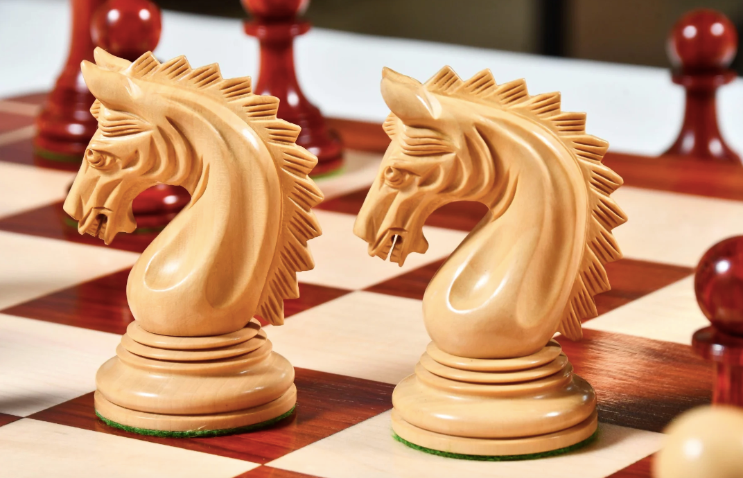 4.2" Luxury Patton Staunton Chess Pieces Only Set- Weighted Bud Rosewood and Boxwood