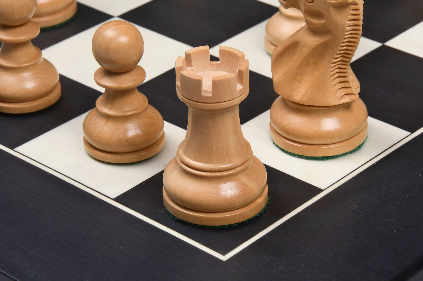 1972 Reproduced Reykjavik Championship Series Chess Pieces 3.7" - Weighted Ebonised Boxwood & Boxwood
