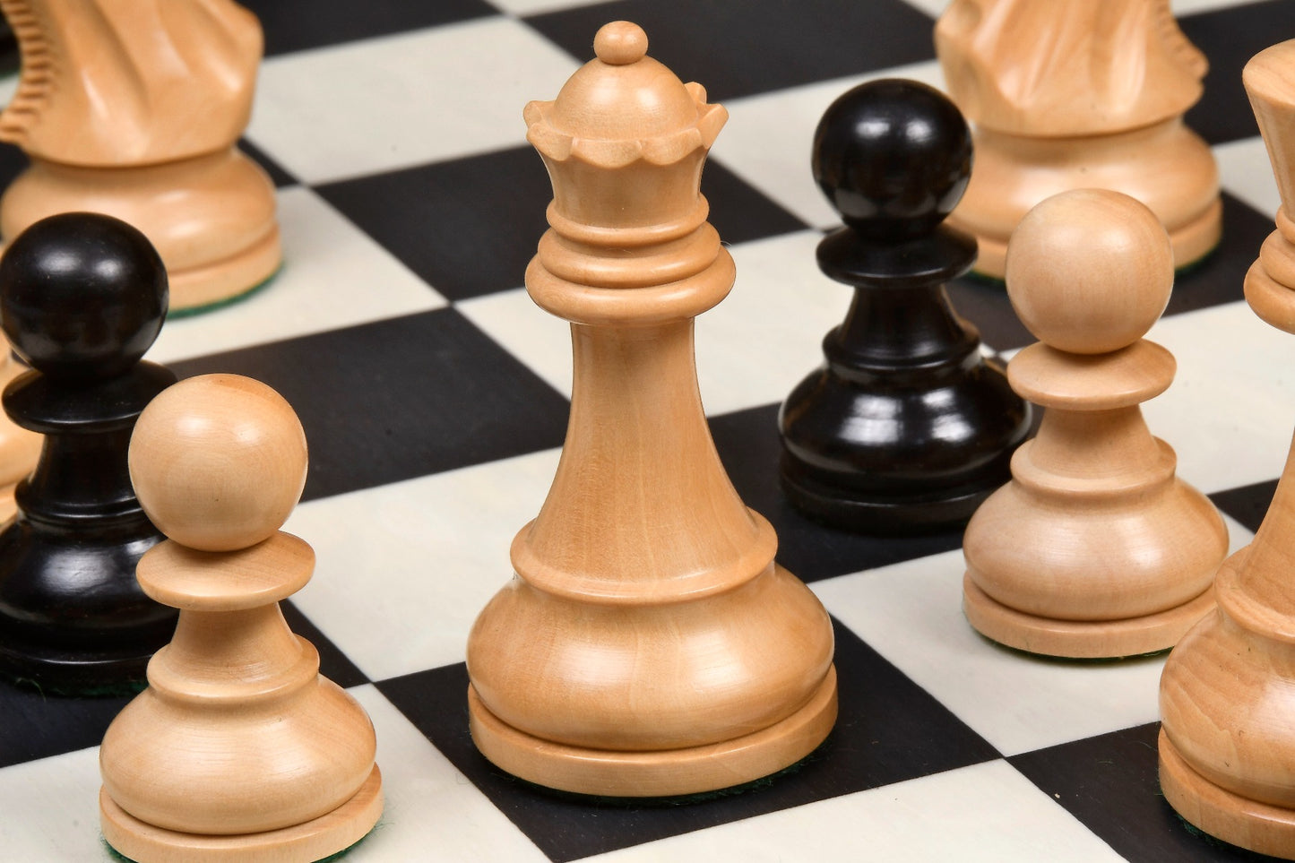 1972 Reproduced Reykjavik Championship Series Chess Pieces 3.7" - Weighted Ebonised Boxwood & Boxwood