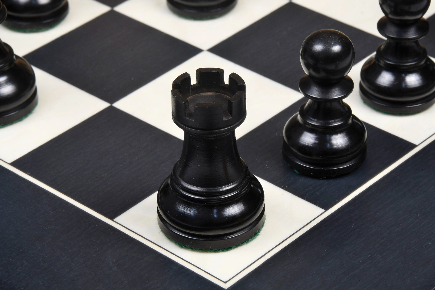 1972 Reproduced Reykjavik Championship Series Chess Pieces 3.7" - Weighted Ebonised Boxwood & Boxwood